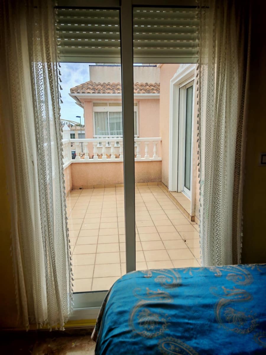 3 makuuhuone Huvila myytävänä paikassa Los Alcazares mukana uima-altaan - 249 900 € (Ref: 9023040)