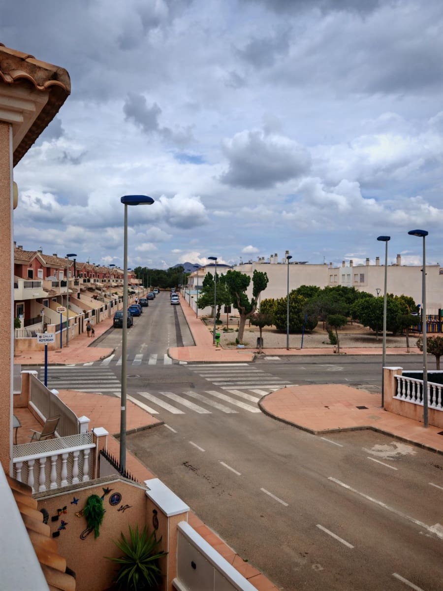 3 makuuhuone Huvila myytävänä paikassa Los Alcazares mukana uima-altaan - 249 900 € (Ref: 9023040)