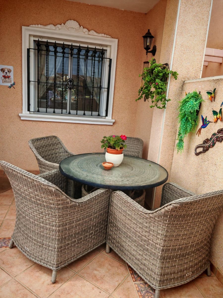 3 makuuhuone Huvila myytävänä paikassa Los Alcazares mukana uima-altaan - 249 900 € (Ref: 9023040)