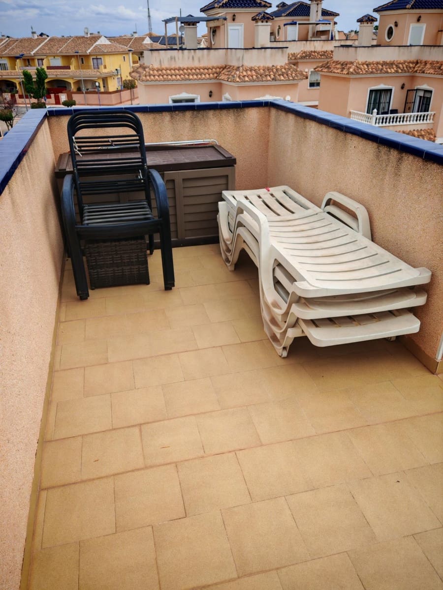 3 makuuhuone Huvila myytävänä paikassa Los Alcazares mukana uima-altaan - 249 900 € (Ref: 9023040)