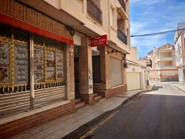 3 camera da letto Commerciale da affittare in Los Alcázares - 450 € (Rif: 9024712)