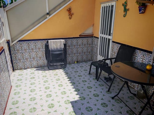 2 soverom Penthouse til salgs i Los Alcázares med garasje - € 79 900 (Ref: 9146980)