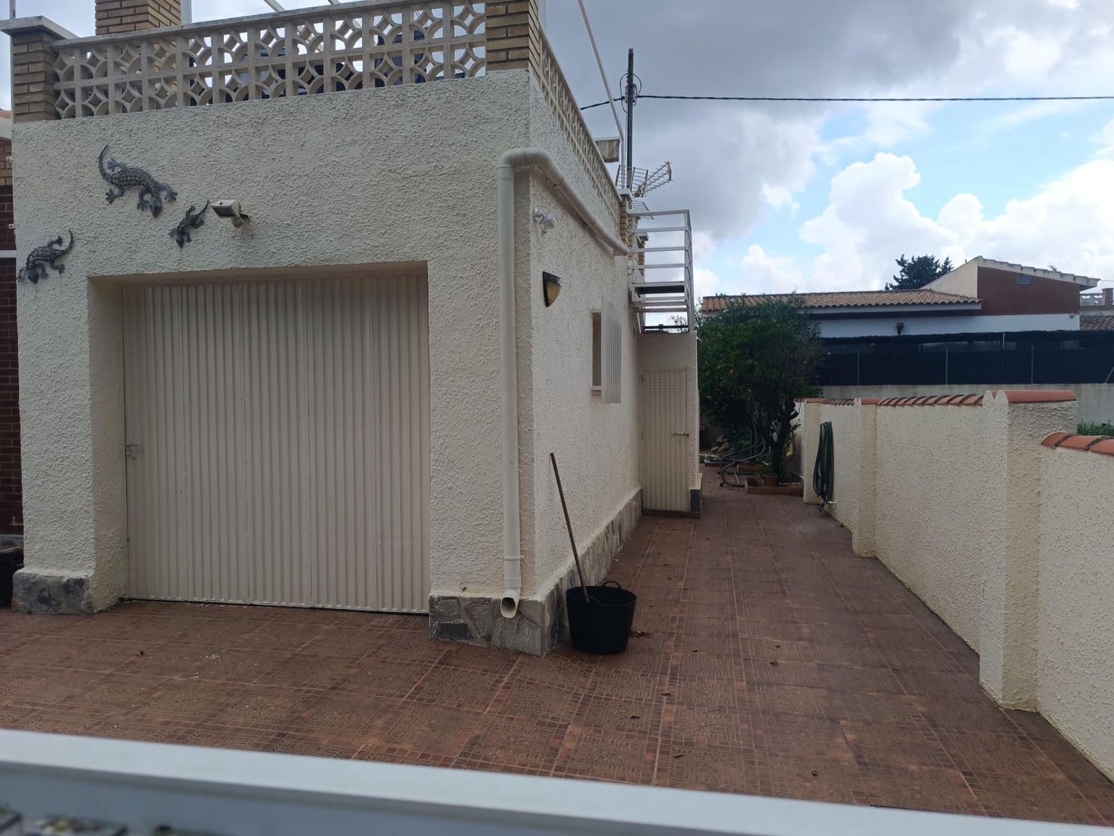 3 sypialnia Willa na sprzedaż w El Carmoli - 244 900 € (Ref: 9300993)