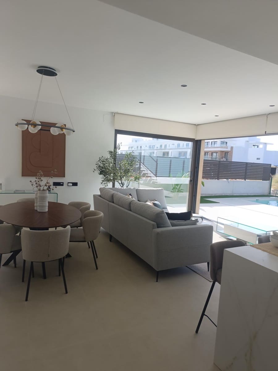 3 soveværelse Villa til salg i Los Alcazares - € 685.000 (Ref: 9367428)