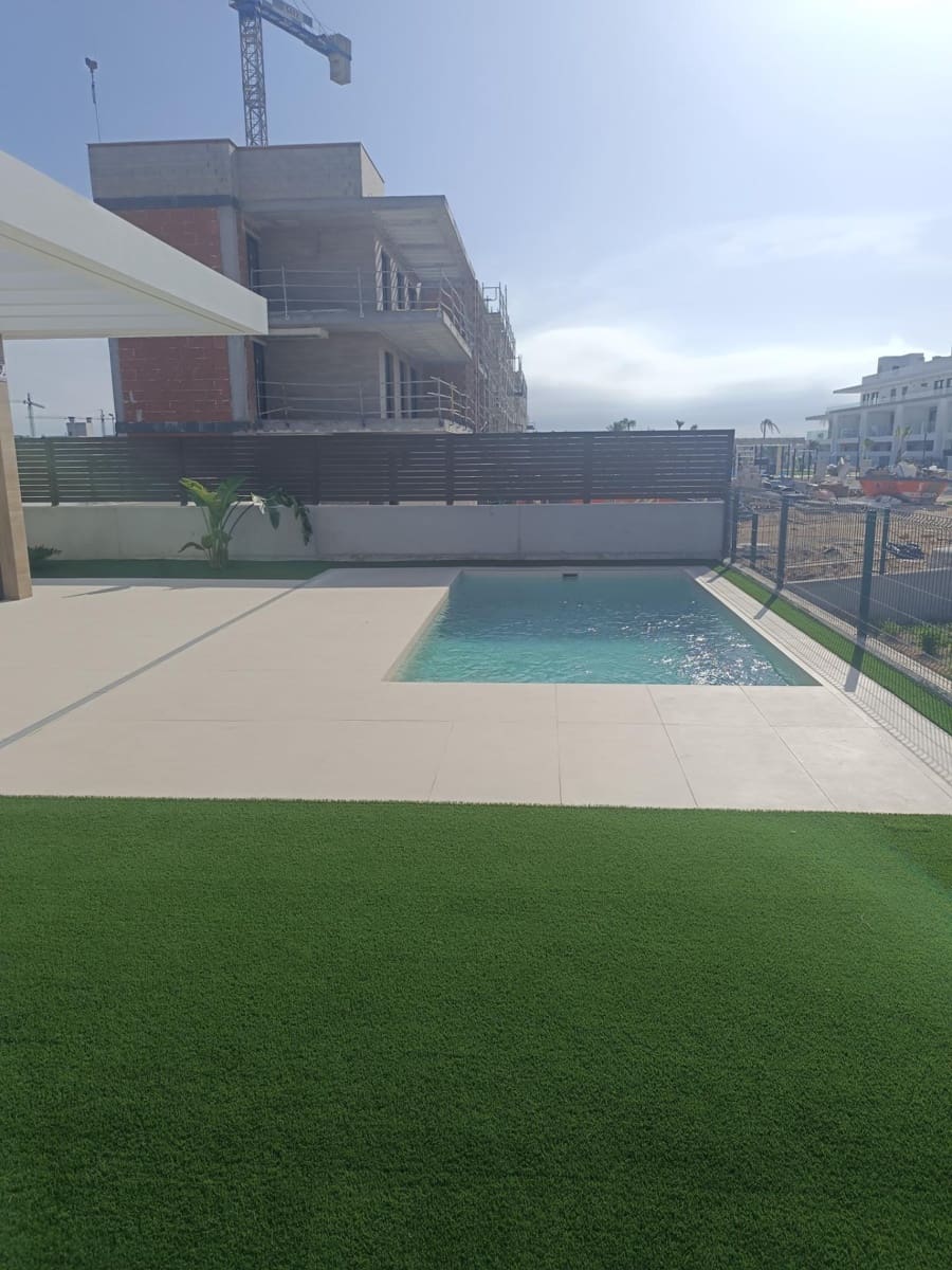 3 soveværelse Villa til salg i Los Alcazares - € 685.000 (Ref: 9367428)