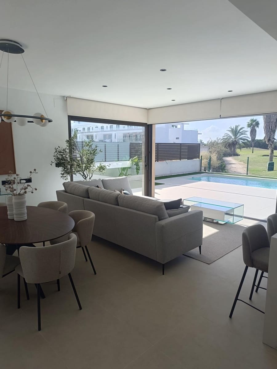 3 soveværelse Villa til salg i Los Alcazares - € 685.000 (Ref: 9367428)