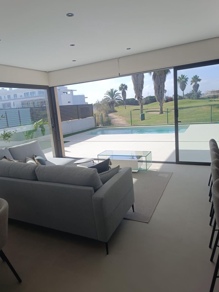 3 soveværelse Villa til salg i Los Alcazares - € 685.000 (Ref: 9367428)