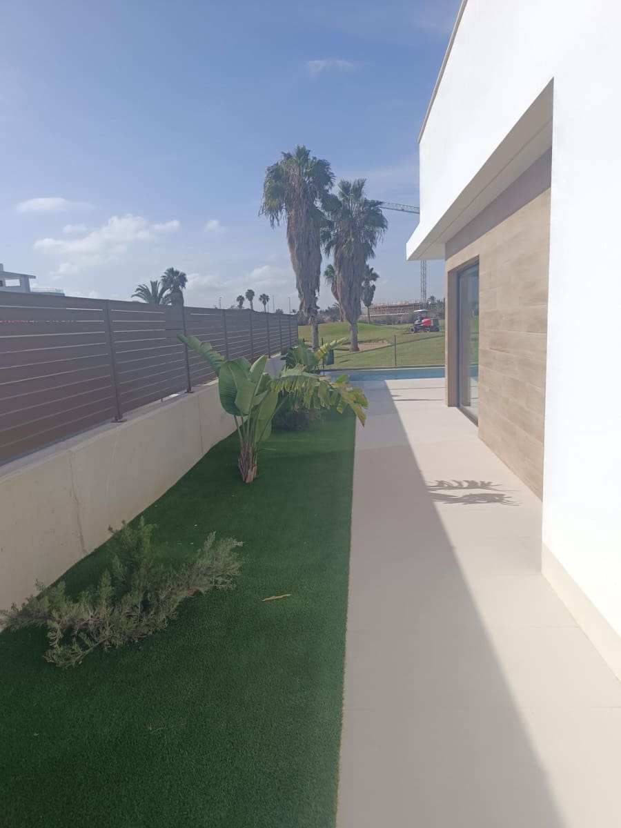 3 soveværelse Villa til salg i Los Alcazares - € 685.000 (Ref: 9367428)