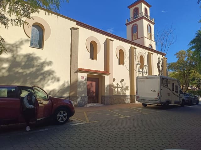 5 sypialnia Dom na sprzedaż w Los Alcázares - 139 900 € (Ref: 9403320)