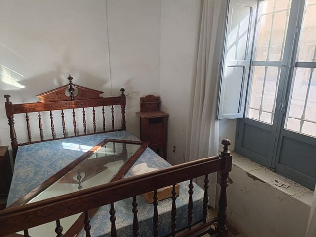 5 sypialnia Dom na sprzedaż w Los Alcázares - 139 900 € (Ref: 9403320)