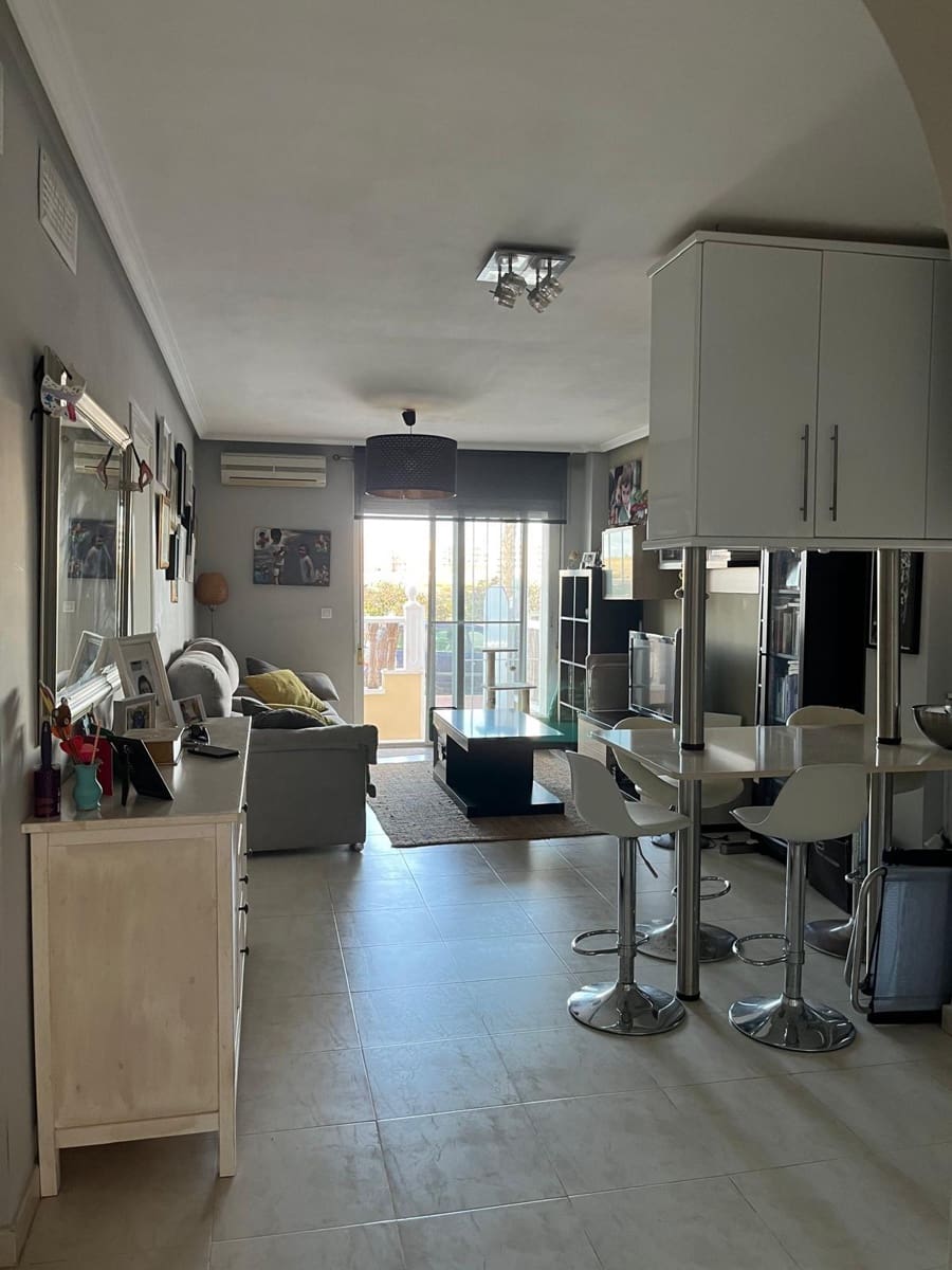 2 soveværelse Lejlighed til salg i Los Narejos med swimmingpool garage - € 188.500 (Ref: 9502211)