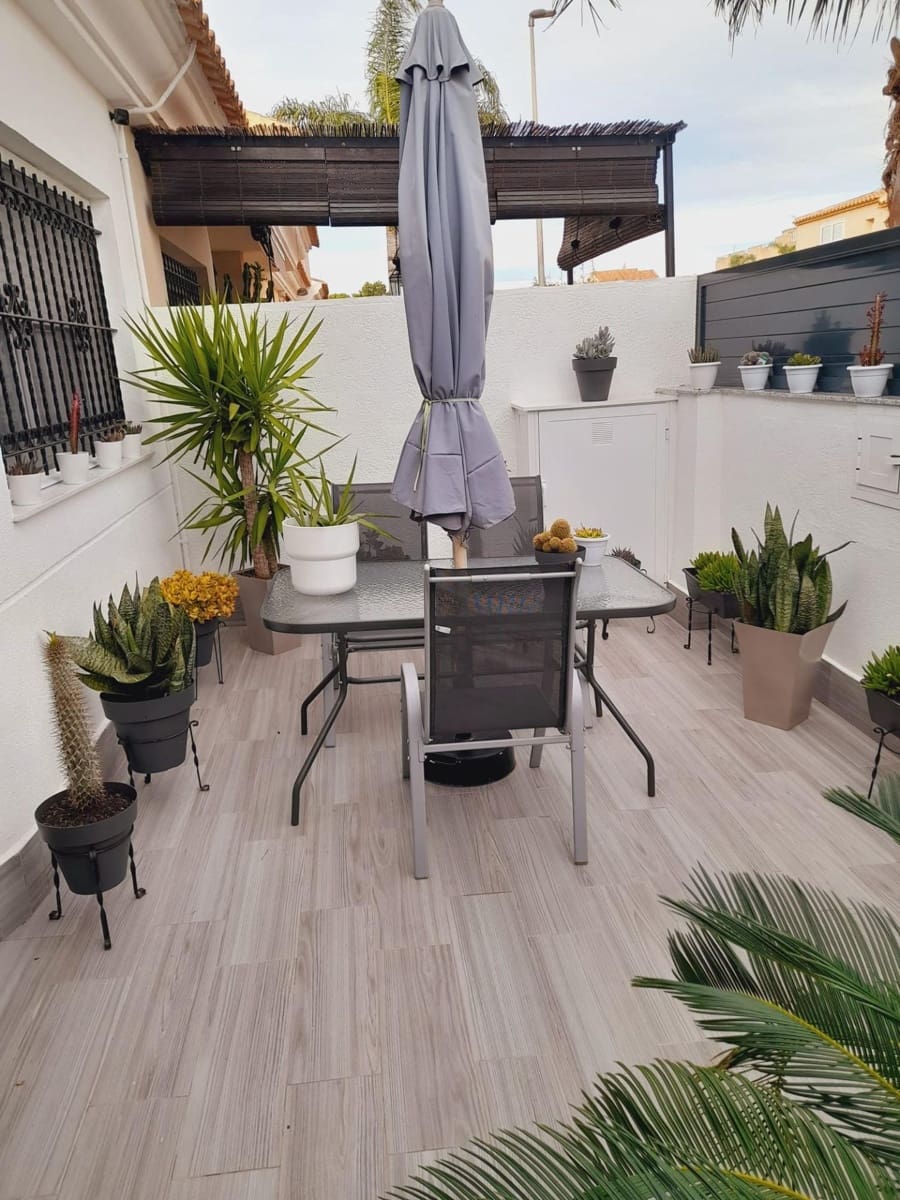 3 sovrum Villa till salu i Los Alcazares - 325 000 € (Ref: 9611472)