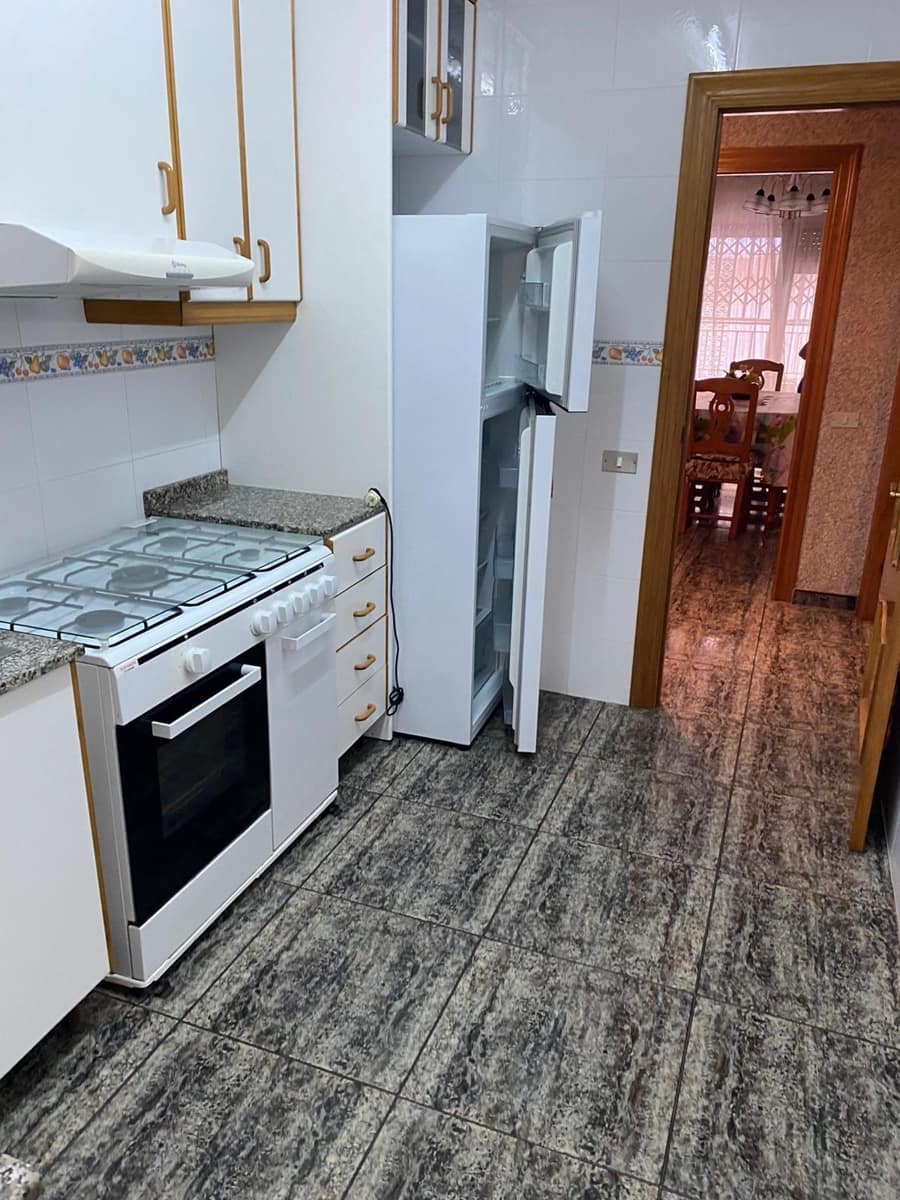 4 makuuhuone Huoneisto myytävänä paikassa Los Alcazares - 139 900 € (Ref: 9656009)