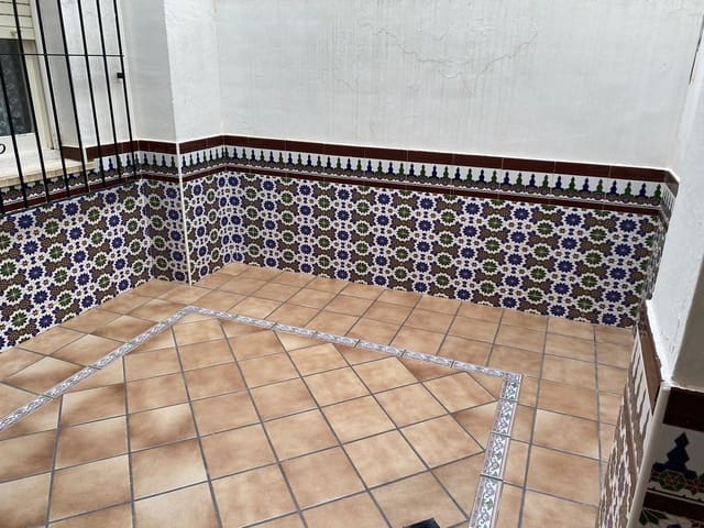 4 makuuhuone Huoneisto myytävänä paikassa Centro, Los Alcázares - 139 900 € (Ref: 9656009)