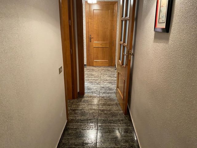 4 makuuhuone Huoneisto myytävänä paikassa Centro, Los Alcázares - 139 900 € (Ref: 9656009)