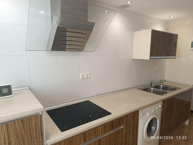 Apartamento de 2 habitaciones en Centro, Los Alcázares en venta - 129.900 € (Ref: 9738486)