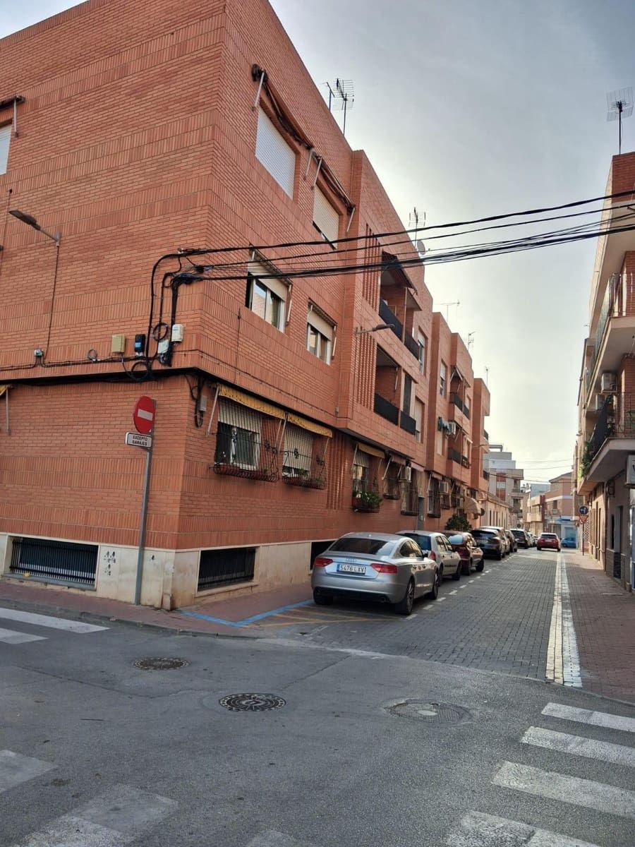 3 slaapkamer Appartement te koop in Los Alcazares met garage - € 132.000 (Ref: 9797029)