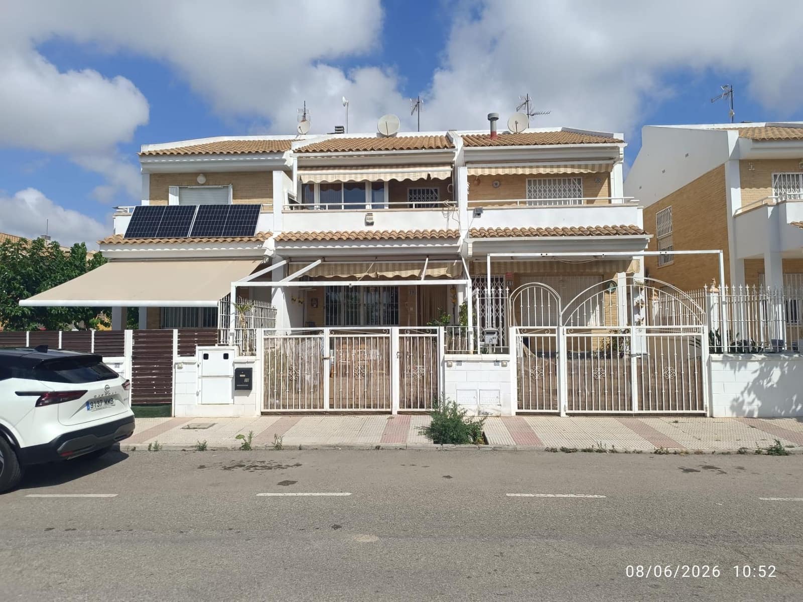 5 makuuhuone Rivitalo myytävänä paikassa Los Alcazares - 265 000 € (Ref: 9913115)
