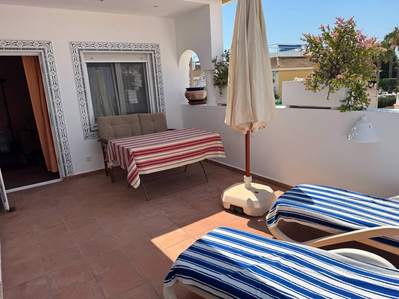 3 bedroom Villa for sale in Los Narejos with garage - € 220,000 (Ref: 9922258)