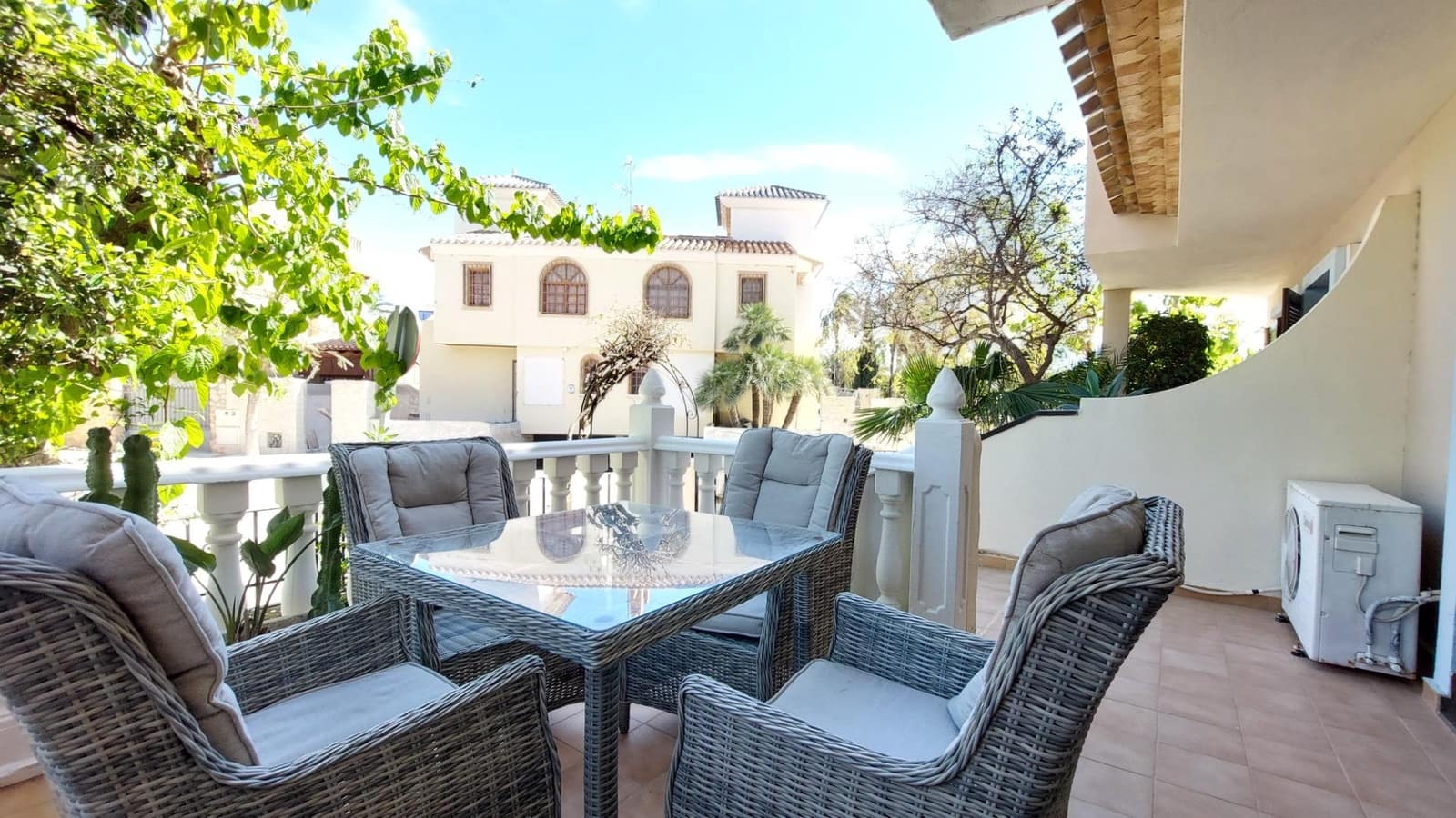 4 sypialnia Dom szeregowy na sprzedaż w Los Narejos z garażem - 395 000 € (Ref: 9967784)