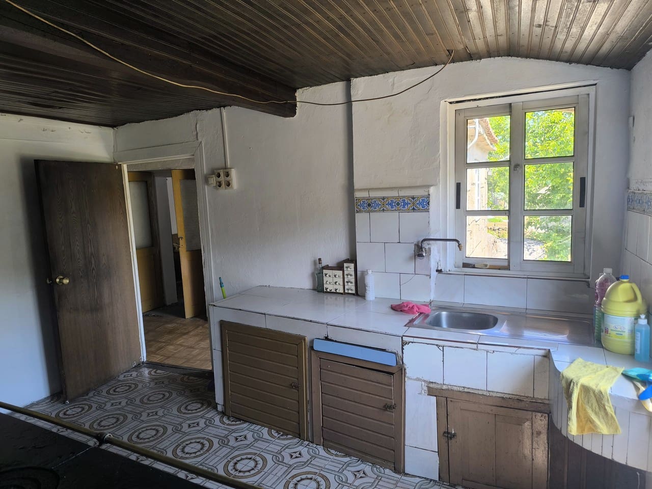 2 bedroom Finca/Country House for sale in Carballedo with garage - € 80,000 (Ref: 10019866)