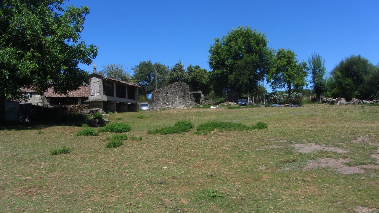 2 bedroom Finca/Country House for sale in Carballedo with garage - € 80,000 (Ref: 10019866)