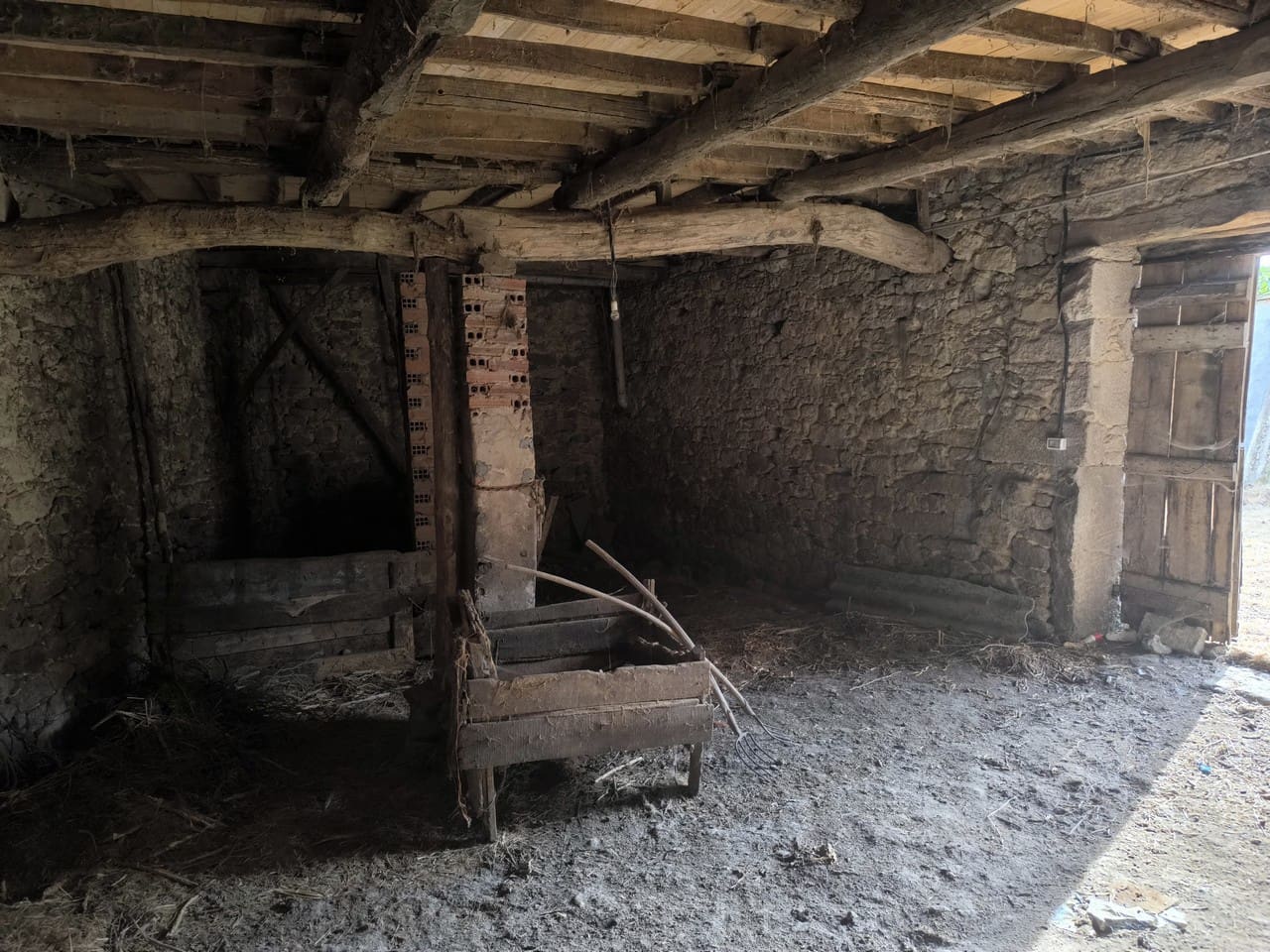 4 camera da letto Finca/Casa di Campagna in vendita in Panton con garage - 80.000 € (Rif: 10033289)