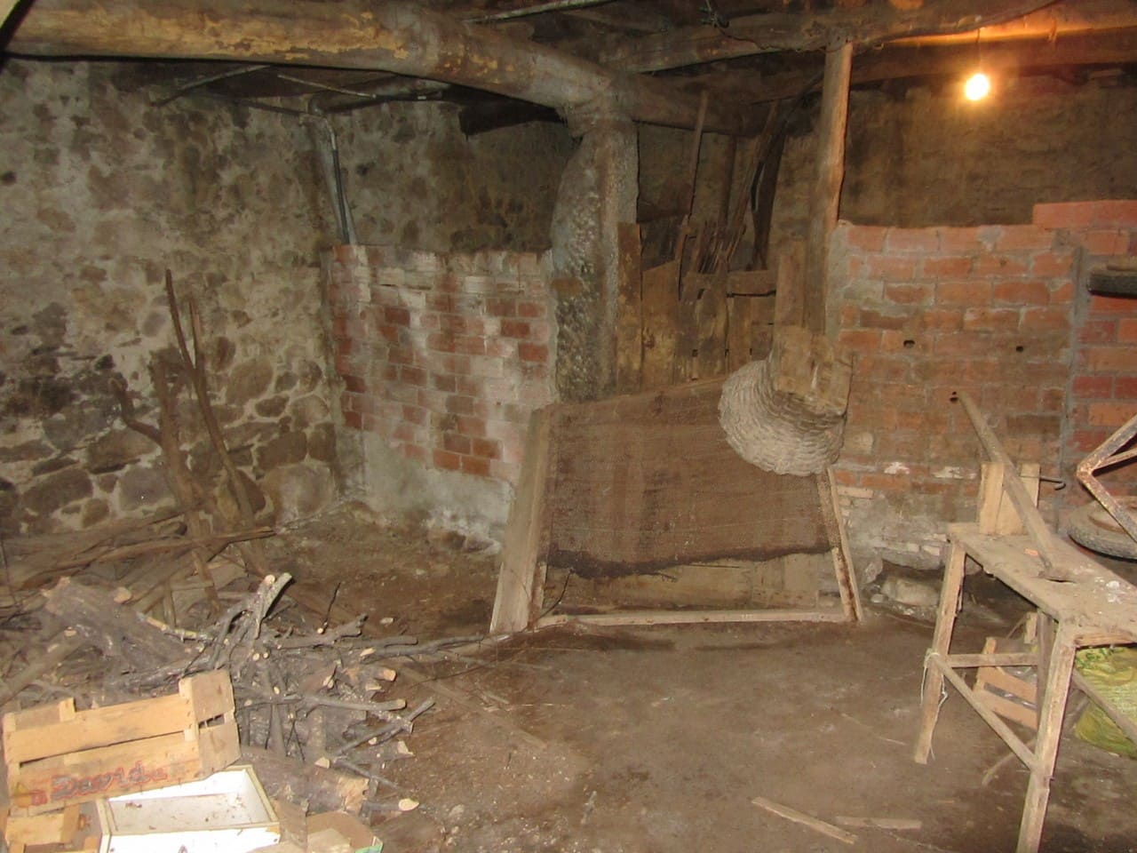 6 bedroom Finca/Country House for sale in Panton with garage - € 180,000 (Ref: 10098759)