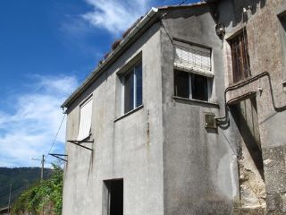 4 slaapkamer Finca/Landhuis te koop in Pantón - € 28.000 (Ref: 2374940)