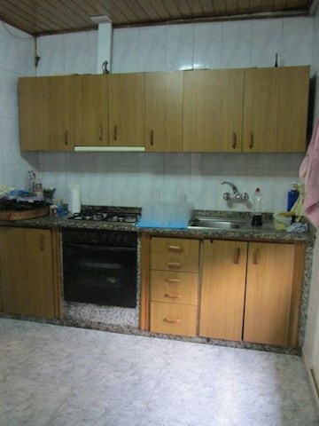 6 makuuhuone Maalaistalo myytävänä paikassa A Pobra de Brollón mukana 
autotalli - 90 000 € (Ref: 3267204)