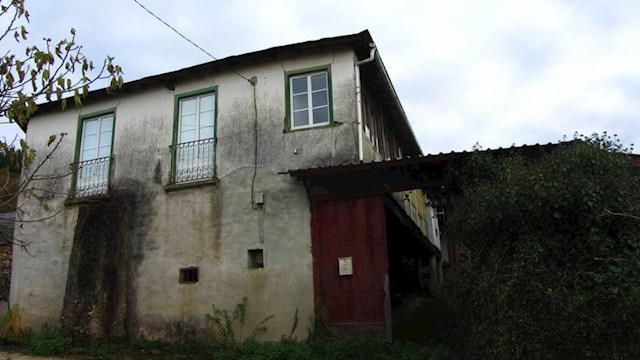 6 makuuhuone Maalaistalo myytävänä paikassa A Pobra de Brollón mukana 
autotalli - 90 000 € (Ref: 3267204)