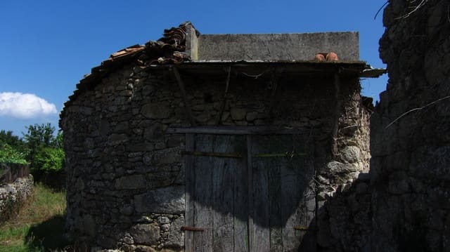 Teren niezagospodarowany na sprzedaż w Sober - 23 000 € (Ref: 4692370)