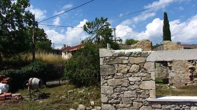 Teren niezagospodarowany na sprzedaż w Sober - 23 000 € (Ref: 4692370)