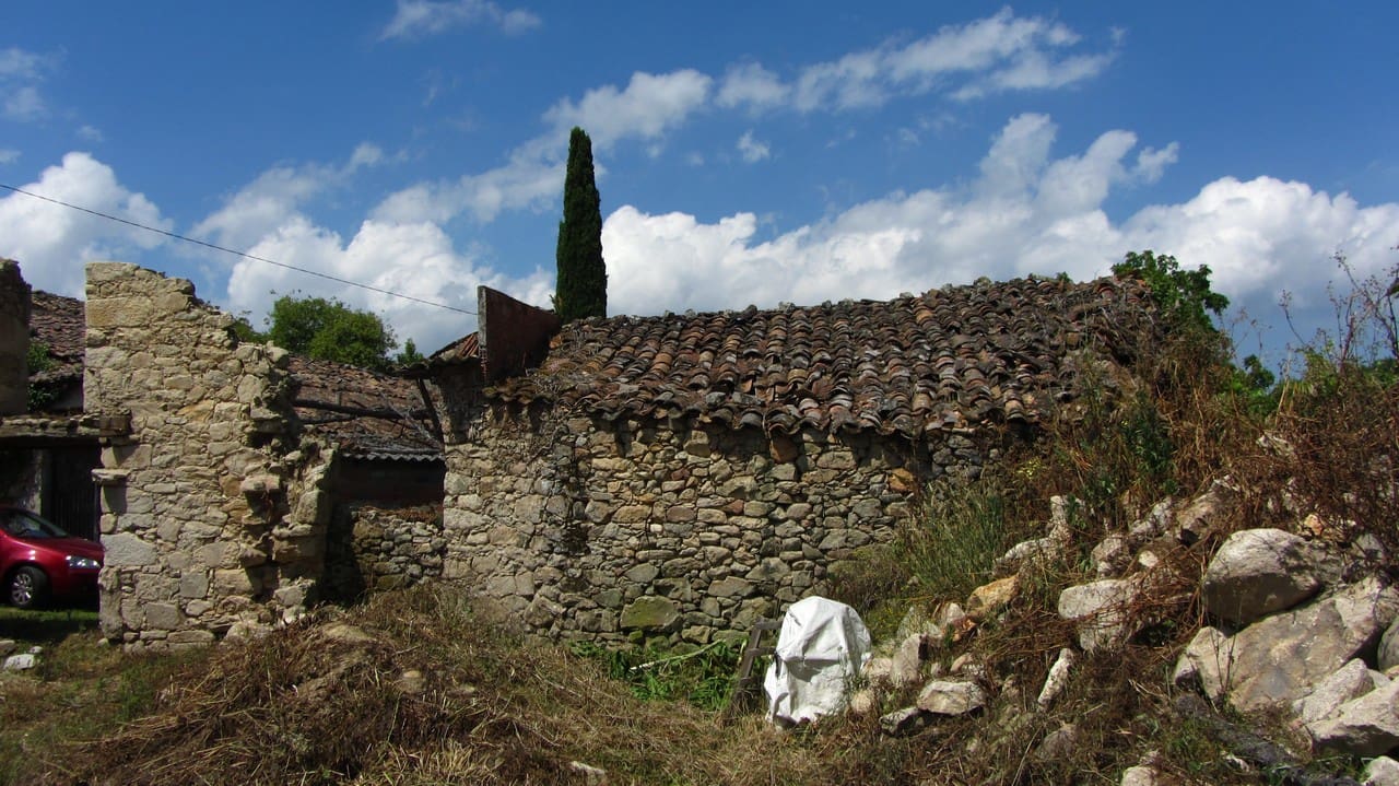 Grunde uden byggetilladelser til salg i Sober - € 23.000 (Ref: 4692370)