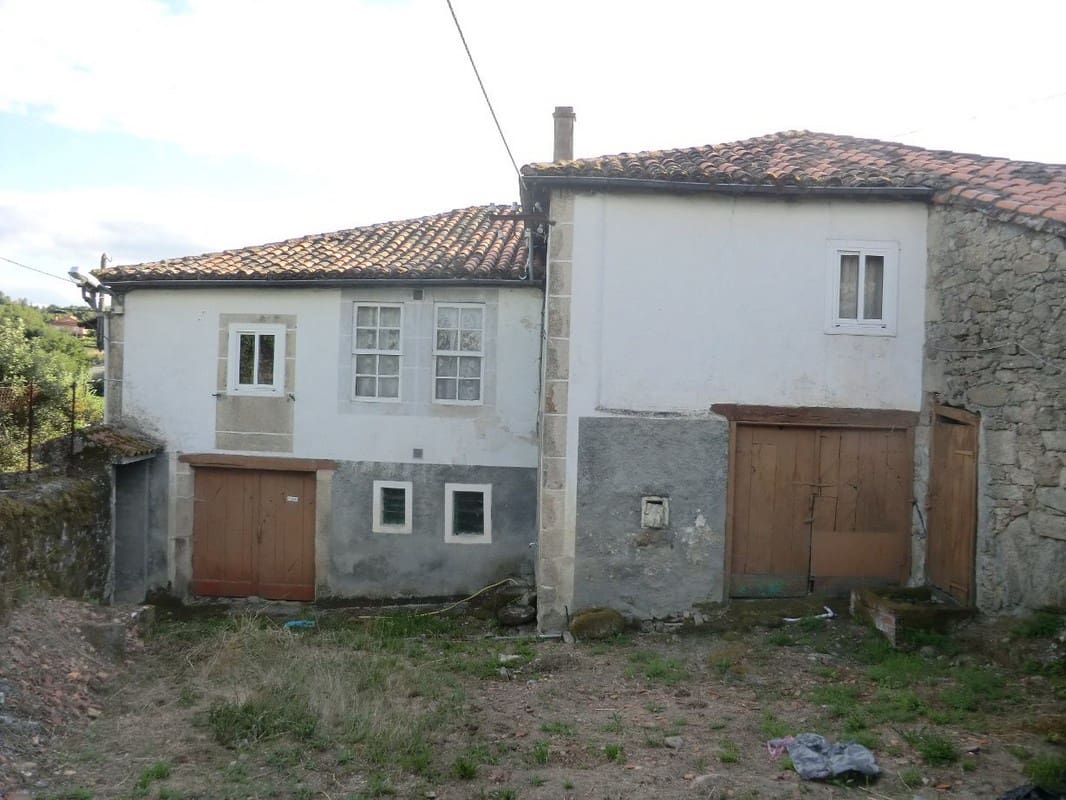 3 soveværelse Finca/Landehus til salg i Sober - € 75.000 (Ref: 4831778)