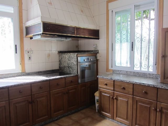 2 bedroom Townhouse for sale in Sober with garage - € 95,000 (Ref: 4849993)