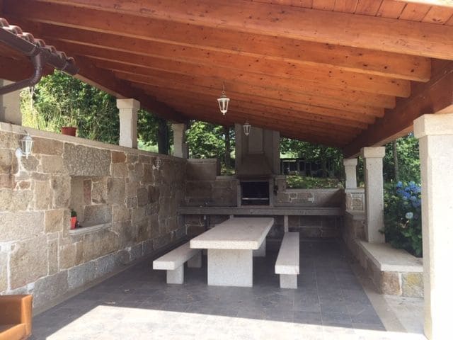 5 slaapkamer Finca/Landhuis te koop in Pantón met garage - € 499.000 (Ref: 5441495)