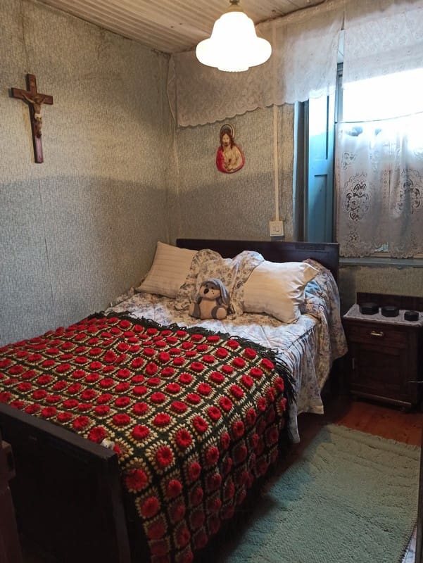 5 bedroom Finca/Country House for sale in Escairon with garage - € 60,000 (Ref: 6428701)