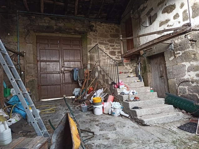 Finca/Casa Rural de 5 habitaciones en Escairón, O Saviñao en venta - 89.000 € (Ref: 6533298)