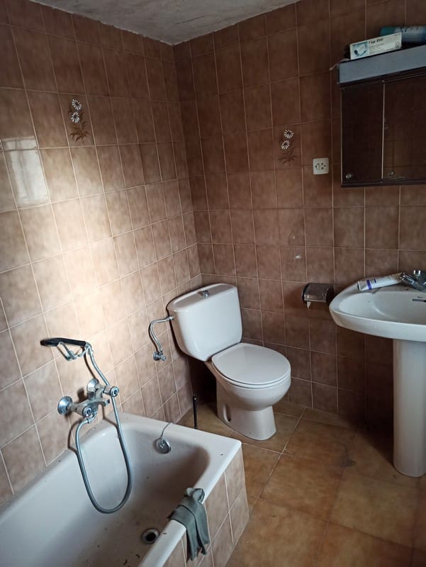 5 soveværelse Finca/Landehus til salg i Escairon - € 89.000 (Ref: 6533298)