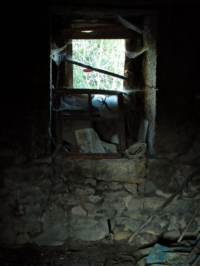 3 slaapkamer Finca/Landhuis te koop in Escairon - € 15.000 (Ref: 6746366)