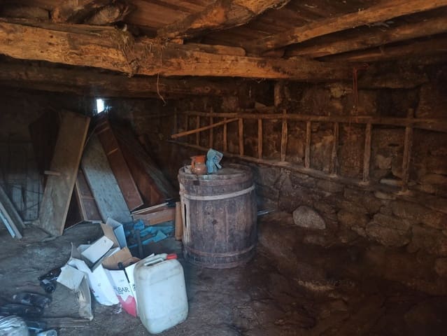 3 soveværelse Finca/Landehus til salg i Escairón, O Saviñao - € 15.000 (Ref: 6746366)