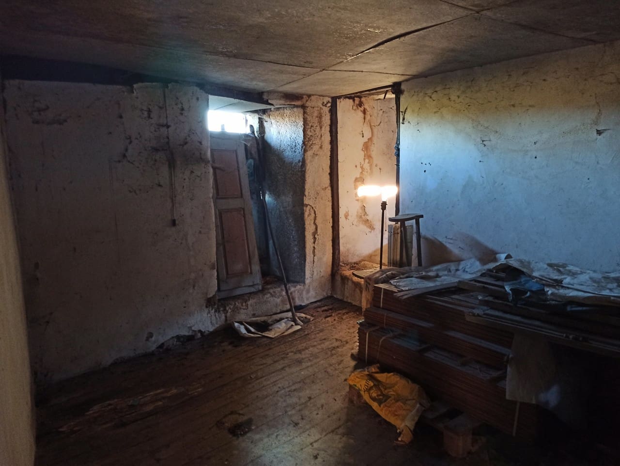 3 slaapkamer Finca/Landhuis te koop in Escairon - € 15.000 (Ref: 6746366)