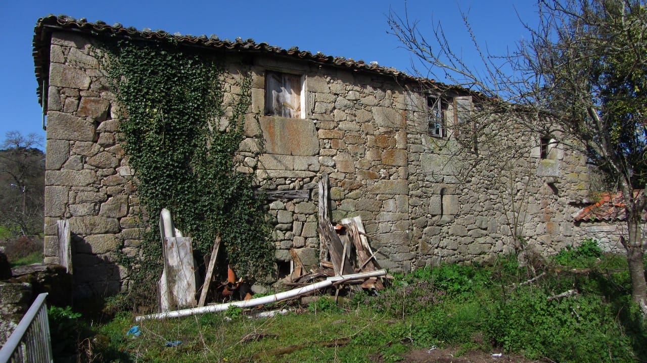 3 slaapkamer Finca/Landhuis te koop in Escairon - € 15.000 (Ref: 6746366)