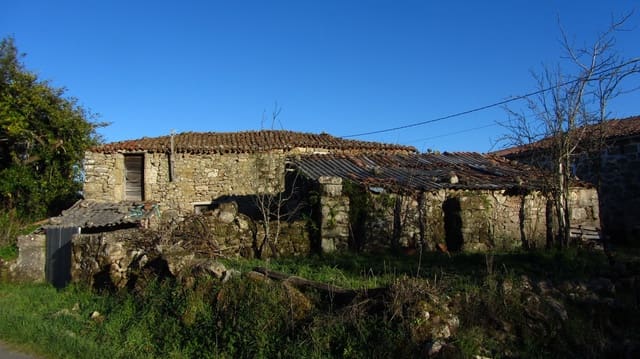 3 soveværelse Finca/Landehus til salg i Escairón, O Saviñao - € 15.000 (Ref: 6746366)