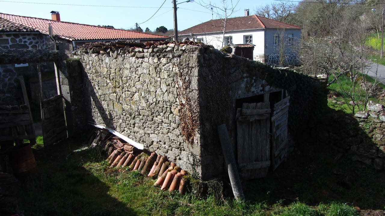 3 slaapkamer Finca/Landhuis te koop in Escairon - € 15.000 (Ref: 6746366)