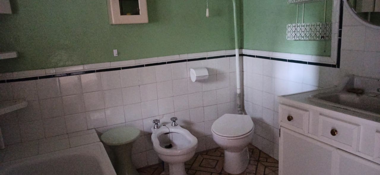 4 soveværelse Finca/Landehus til salg i Agolada med garage - € 75.000 (Ref: 6933391)