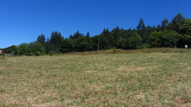 4 bedroom Finca/Country House for sale in Agolada with garage - € 75,000 (Ref: 6933391)