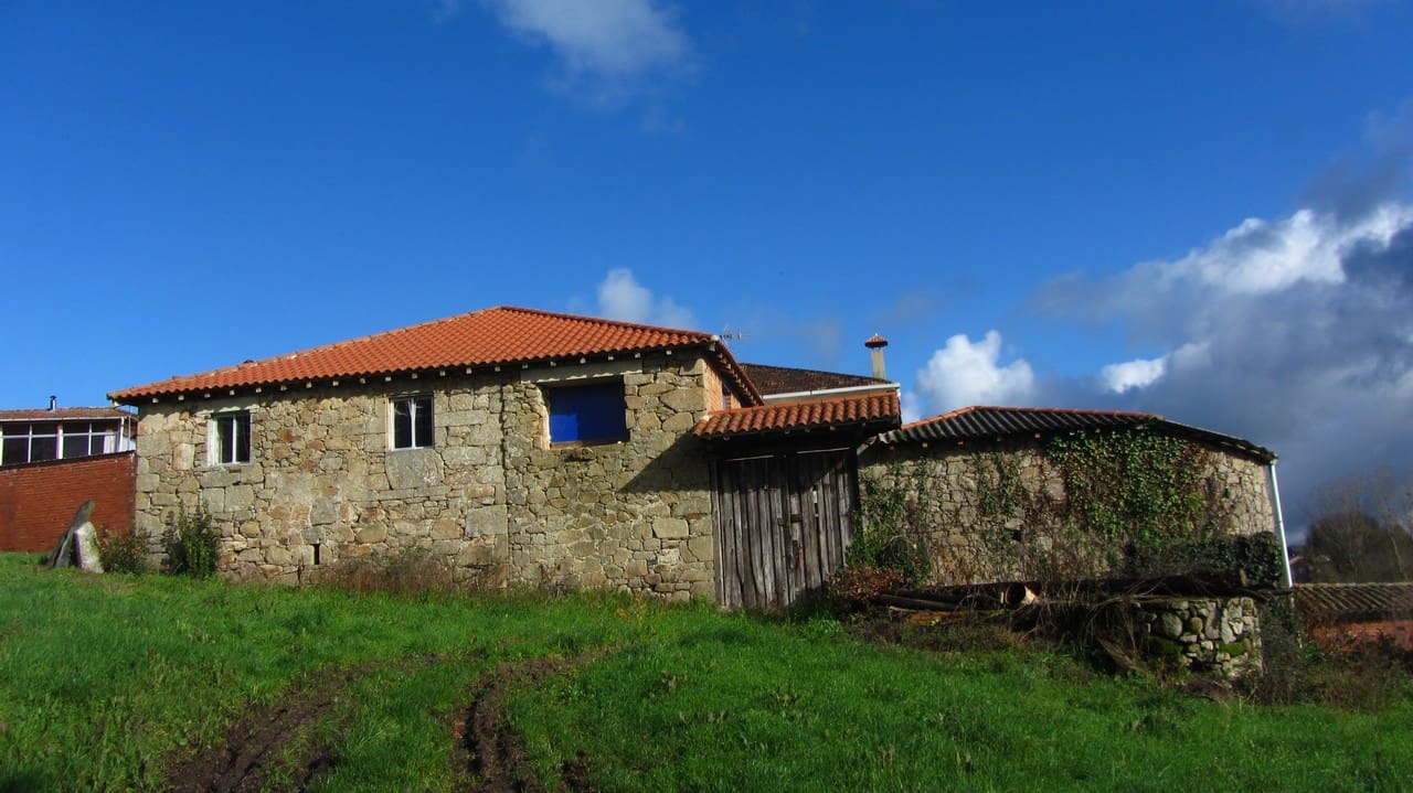 2 soveværelse Finca/Landehus til salg i Monforte de Lemos - € 35.000 (Ref: 7326993)