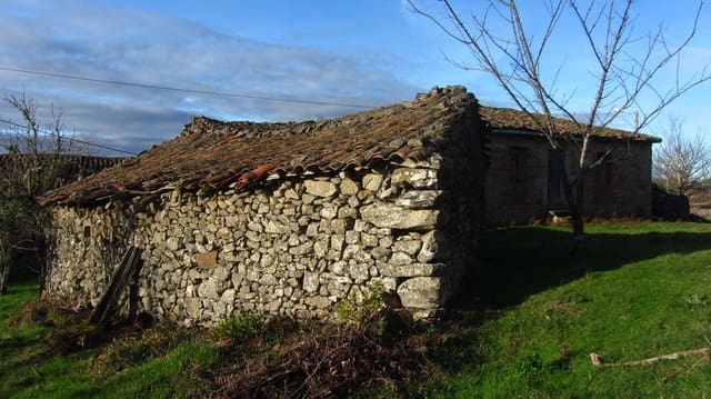 Finca/Country House for sale in Sober - € 23,000 (Ref: 7335695)
